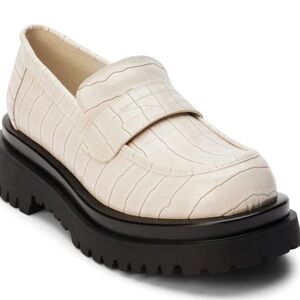 Matisse Laguna Platform Loafers Bone/Cream Croc Embossed faux leather size 8
